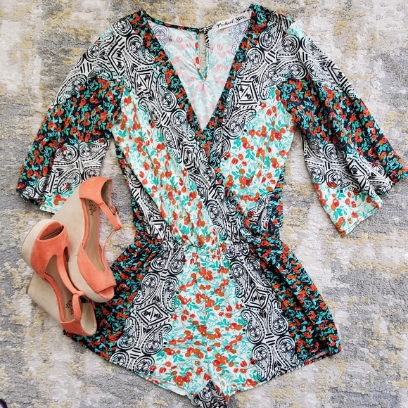 Michael Stars Hippie Floral Romper - Picture 4 of 14